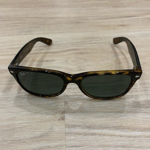 Ray-Ban Polarized New Wayfarer Sunglasses